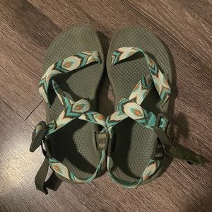Chacos Size 5Womens